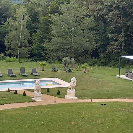 La Tour Carree D'Un Chateau Auzouer-en-Touraine Dış mekan fotoğraf